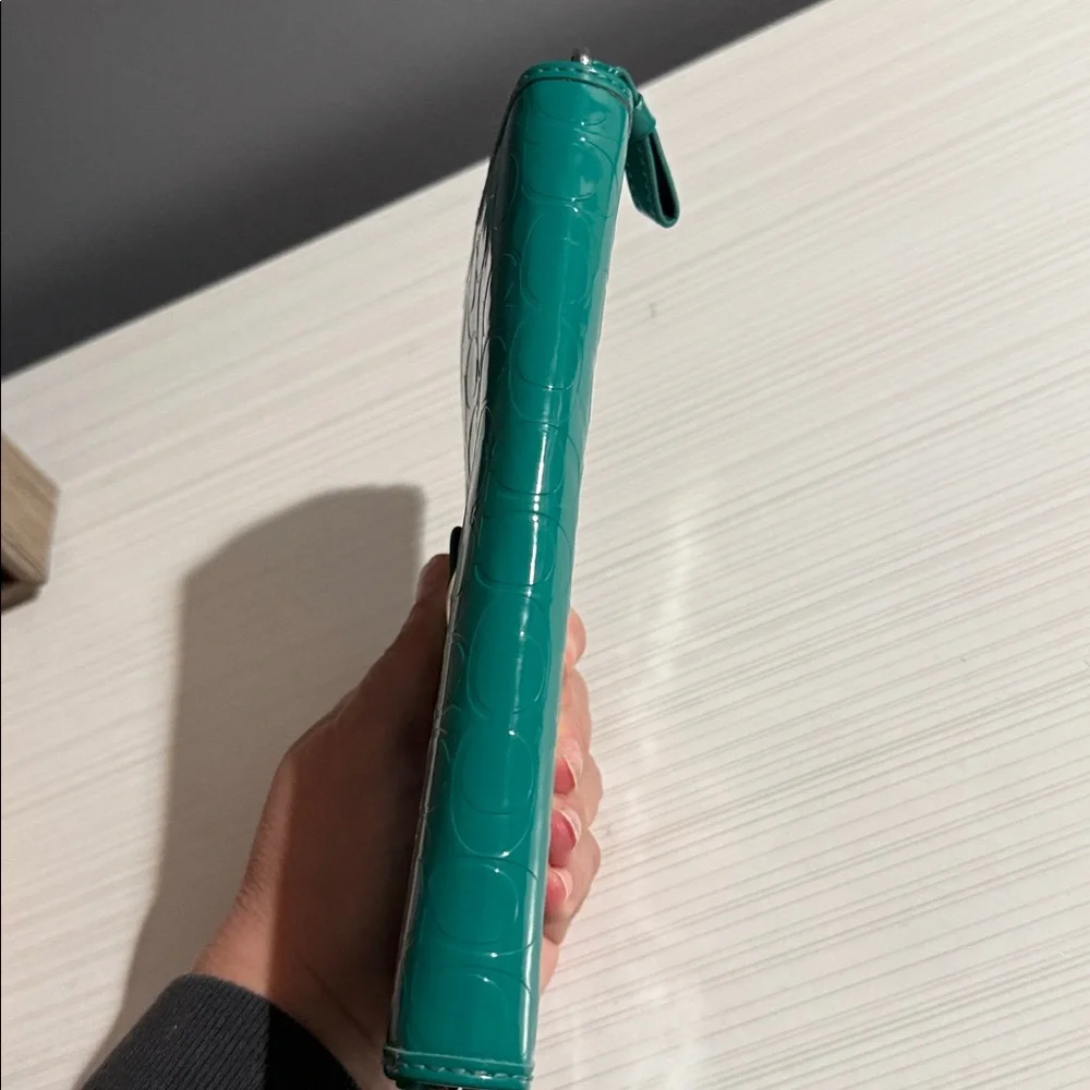 Coach teal zip around wallet, patent leather - Picture 7 of 7